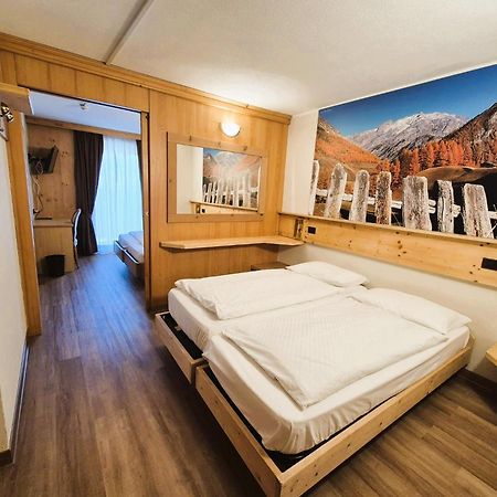 Hotel Angelica Ливиньо Экстерьер фото