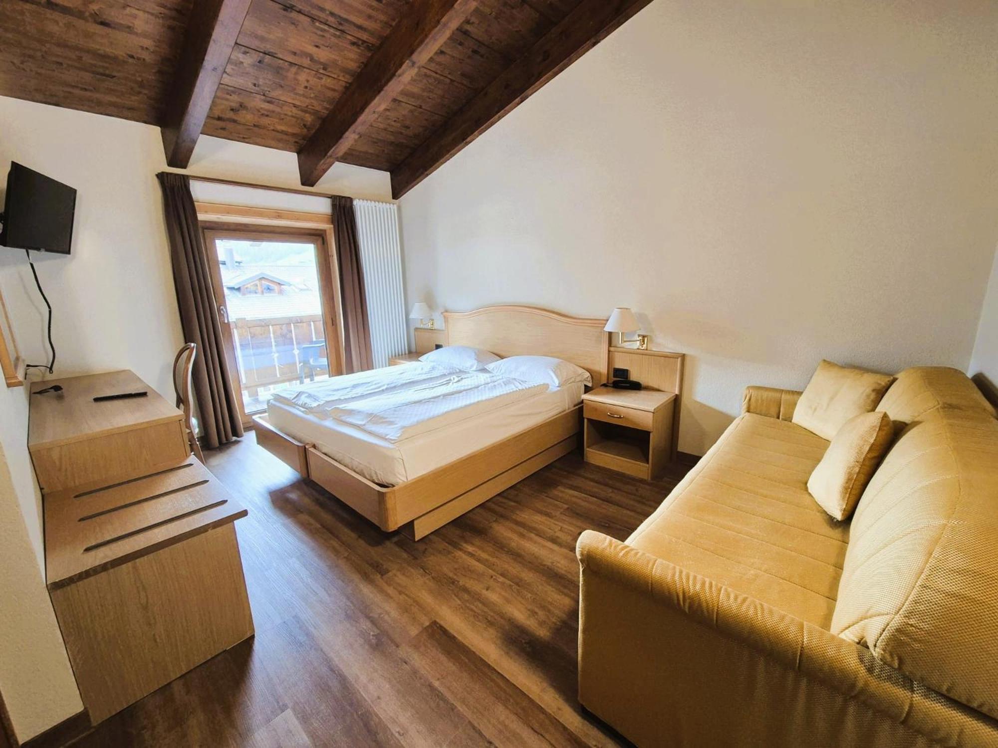 Hotel Angelica Ливиньо Экстерьер фото