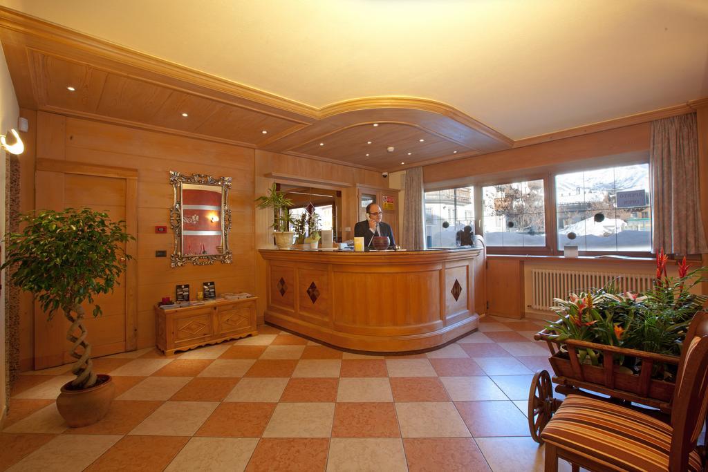Hotel Angelica Ливиньо Экстерьер фото