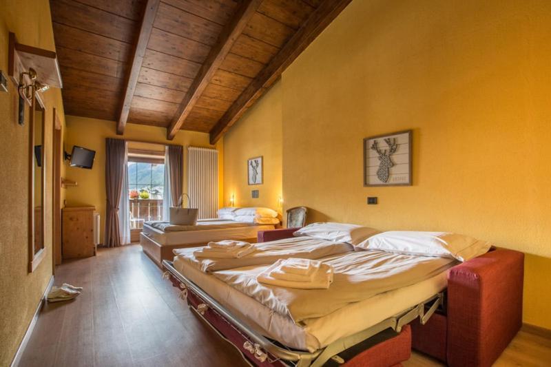Hotel Angelica Ливиньо Экстерьер фото