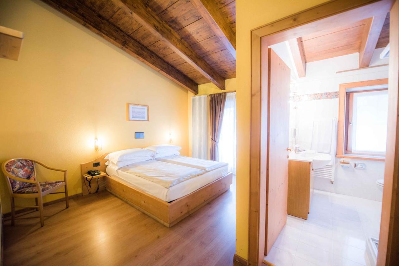 Hotel Angelica Ливиньо Экстерьер фото